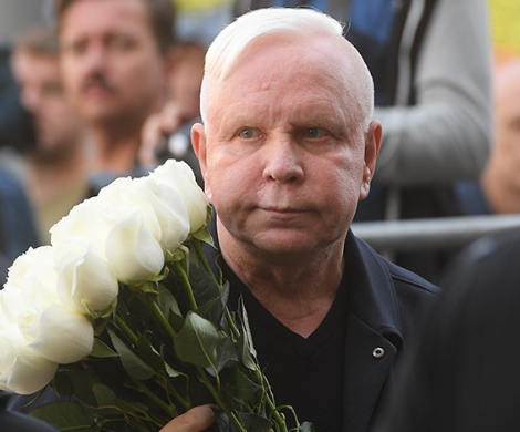 Арт-директор Моисеева рассказал о его состоянии