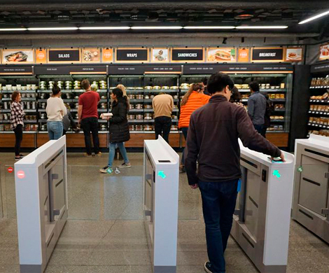В ближайшие три года Amazon может открыть 3 тыс магазинов без кассиров‍