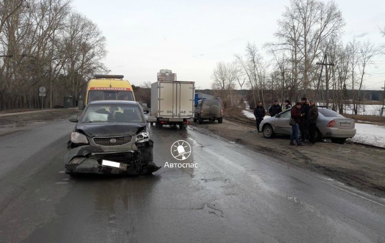 В ДТП в Советском районе Новосибирска пострадали трое детей