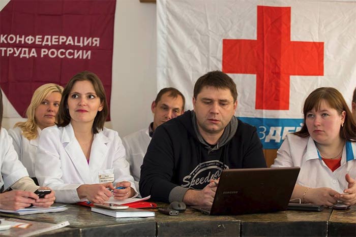 В Москве продолжается «итальянская забастовка» врачей