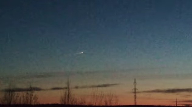В небе над Коми увидели гигантскую пугающую медузу