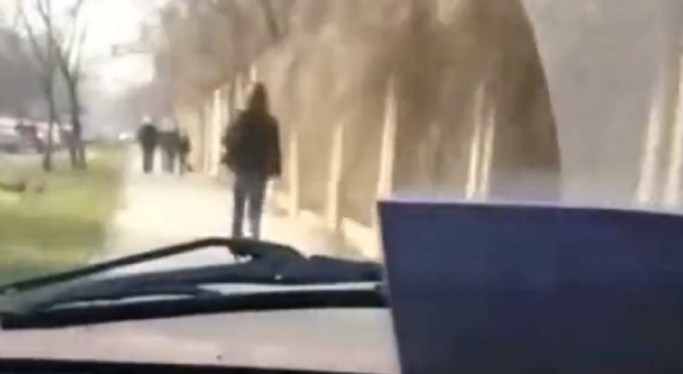 В Ростове студенты РГУПС на авто лихачили по тротуарам, матерились и снимали все на видео