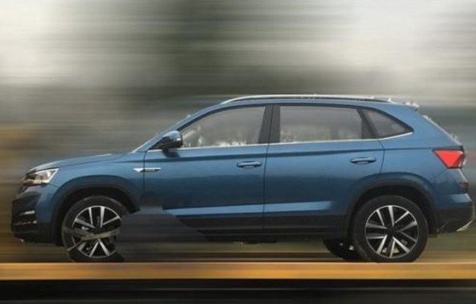 В сети рассекретили интерьер самого дешевого кроссовера Skoda Kamiq