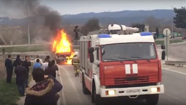 В Севастополе на ходу загорелась Газель