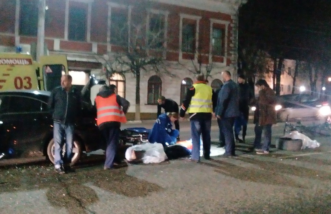 В Туле на пр. Ленина Газель сбила участников ДТП двух иномарок