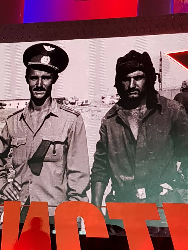 Василий Устюжанин: Ах, война, что ты сделала подлая