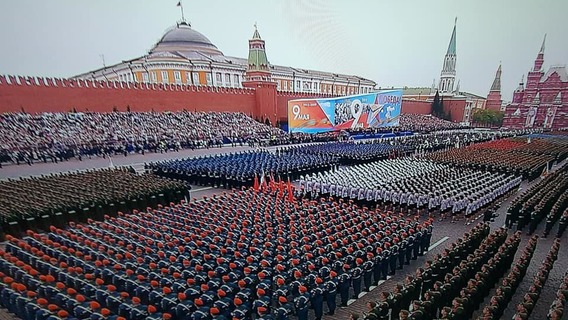 Василий Устюжанин: Эстетика Парада Победы. 9 мая 2019-го.