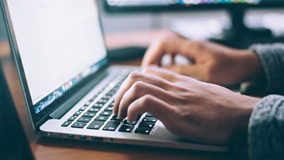 Великобритания хочет сделать политические кампании в Интернете более прозрачными