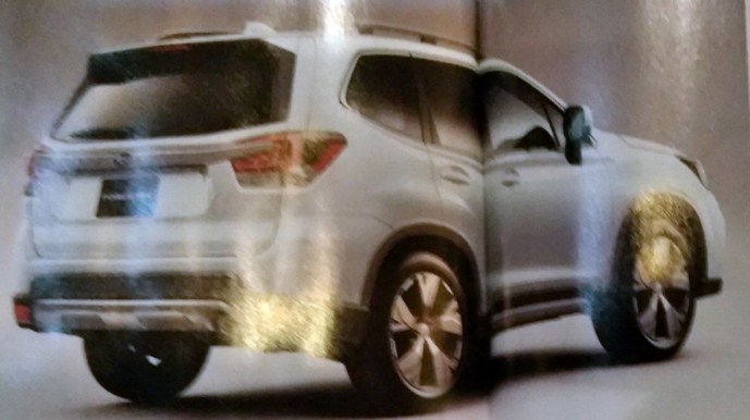 Внешность нового Subaru Forester полностью рассекретили в сети