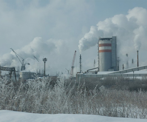Впору надевать противогазы!